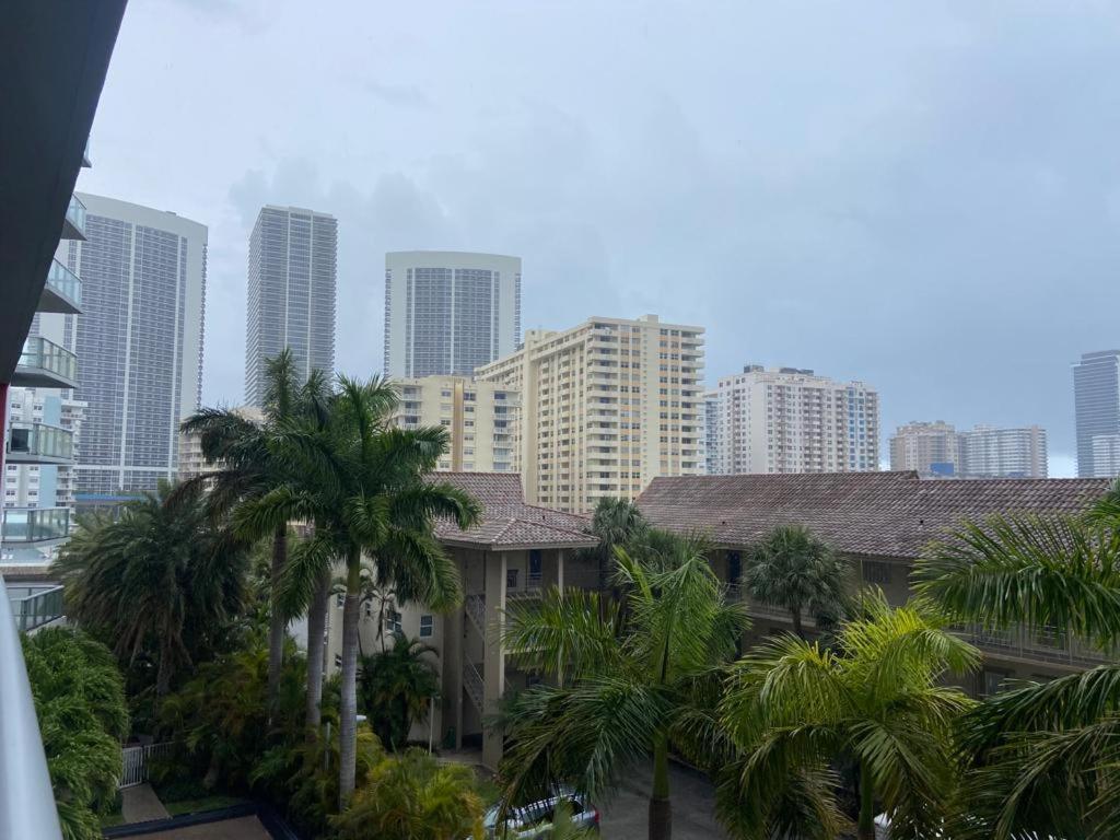 Studio 2Bed Beach Apmt With Amazing Views 30B Hallandale Beach Εξωτερικό φωτογραφία